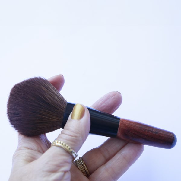 Čopič za puder v prahu in bronzer